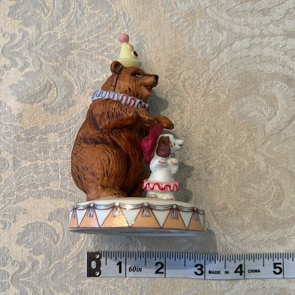 Vintage 1983 Wallace Berrie Circus Royale #9611 Bear with Dog EVC - Picture 3 of 12